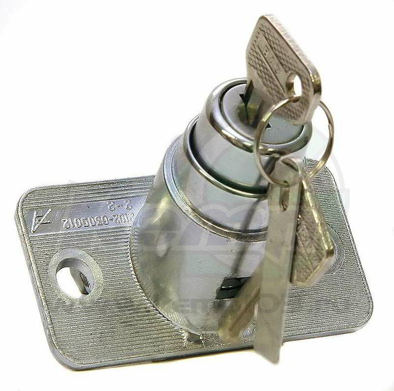 ЯЗамок багажника (без личинок) 2102-2121 завод.